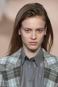 detail-defile-salvatore-ferragamo-automne-hiver-2020-2021-milan-detail-174.thumb.jpg.0e5c58c47dc396e828621bdd5e6bcadb.jpg