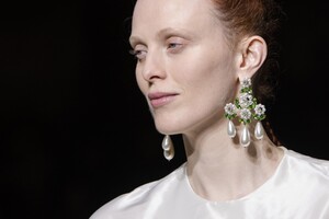 detail-defile-simone-rocha-printemps-ete-2020-londres-detail-115.thumb.jpg.d8736d729f638dcf24f0522891ac4a32.jpg