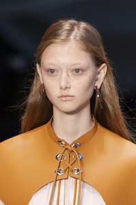detail-defile-sportmax-printemps-ete-2020-milan-detail-127.thumb.jpg.4f42c7ade16f6ada7e20a36c02e85026.jpg