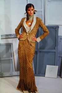 dior-fw-1999.thumb.jpg.3ac94d7941410ae3ff8e224f64154231.jpg