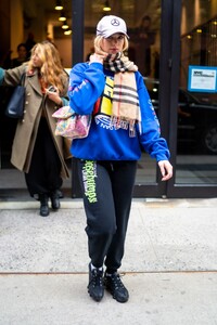 dua-lipa-street-style-new-york-city-02-18-2020-5.jpg