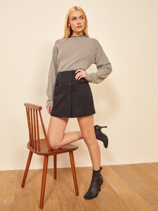 easton-skirt-black-2.thumb.jpg.25273e782caf5d3eab0fceab27cb4b33.jpg