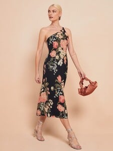 eastside-dress-vivette-4.thumb.jpg.07d4630801e81cf68633a2380b62de23.jpg