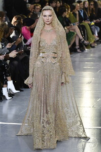 elie-saab-css20-0017-7eca9f.thumb.jpg.1ab5e88867b4d75d06360d9e209da8a8.jpg