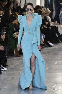 elie-saab-css20-0026-d9734d.thumb.jpg.541760be6f155f6f9b9760064ed20788.jpg
