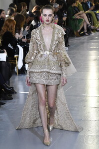 elie-saab-css20-0029-e0d3cb.thumb.jpg.2e8df67300d7862253420df4b79fe195.jpg