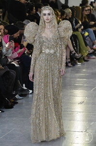 elie-saab-css20-0038-23ae99.thumb.jpg.3cce81545c651d6332de2218ad014e5c.jpg