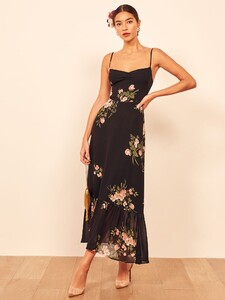 emersyn-dress-crystal-5.thumb.jpg.7d653e691004bb1032bef3e4a6b6158a.jpg