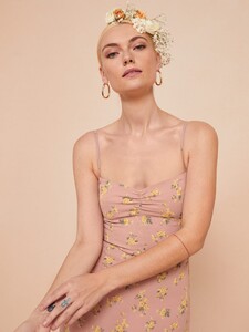 emersyn-dress-frances-2.thumb.jpg.5473a556080c2ac91bf41497f28964fc.jpg