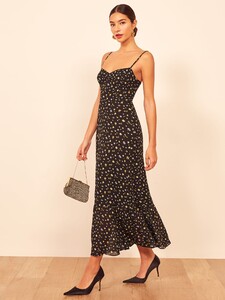 emersyn-dress-posie-3.thumb.jpg.ec72090ca90fd2e7653baecb203d86d5.jpg