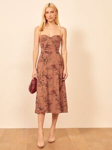evangelista-dress-cecille-3.thumb.jpg.6cb5222aff0bb0b896ac467abeb0da31.jpg
