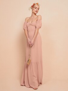 farrow-dress-blush-4.thumb.jpg.4583e8c3475697e90863d8066776fe48.jpg