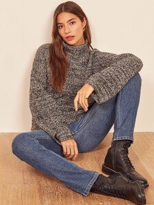 fern-sweater-black_marled-1.thumb.jpg.70decbefb8a1e8c98017fbb7c00044ea.jpg