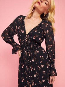 fia-dress-romy-3.thumb.jpg.6b48ac089b1d47182a000093370e7b9a.jpg