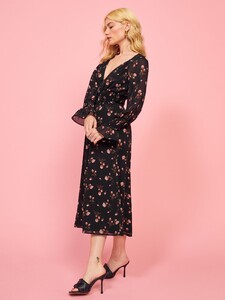 fia-dress-romy-5.thumb.jpg.6c6369cb78f1a43e4115d25a02d8fa4a.jpg