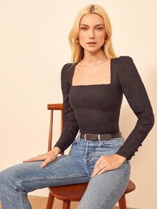 fillmore-top-black-4.thumb.jpg.168f5c3eaa822b1633f9f0b05cd611a8.jpg