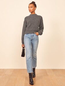 finn-sweater-dark_grey-2.thumb.jpg.d6cdc5372dd2f9557cab14e5c8f120ba.jpg