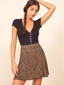 flounce-skirt-bengal-3.thumb.jpg.e30177352af8e1ea1d54132fd8fb6dd7.jpg