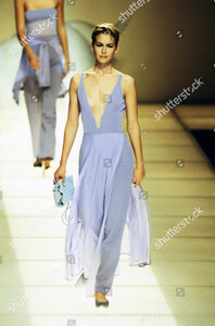 g-armani-1st-show-spring-summer-97-shutterstock-editorial-10432108de.jpg