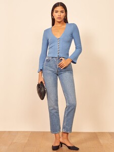 gellar-top-parisian_blue-2.thumb.jpg.4abe9bc67986958e9e1e48b76b27c5d5.jpg