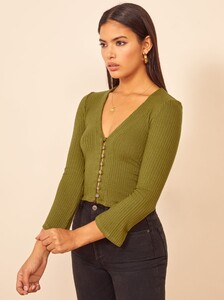 gellar-top-pear-3.thumb.jpg.d01ce38dc417d9e01b16b79388124bdb.jpg