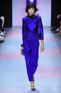 giorgio-armani-prive-css20-0021-f2ac2e.thumb.jpg.2b2e4cfbcbff70cbbc66b604ab4756c1.jpg