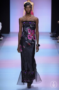 giorgio-armani-prive-css20-0049-5ca09f.thumb.jpg.cc5e3d9ca91aa0874aa8a506a94aa469.jpg