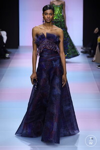 giorgio-armani-prive-css20-0067-a83ac4.thumb.jpg.b5c589ef8e2db0eaa6d03d34b5a29aa1.jpg