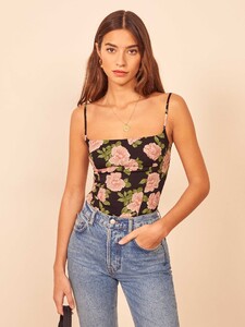 grace-top-rosalia-2.thumb.jpg.f4683cc9d13335314d04db3efc65eab0.jpg