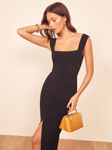 graciella-dress-black-1.thumb.jpg.b812ff6d6a25925d574d72d434472baf.jpg