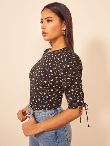 gretchen-top-posie-1.thumb.jpg.e3be0cbd62fdda16013f609f275330cb.jpg