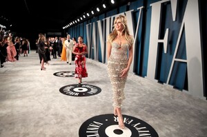 heidi-klum-vanity-fair-oscar-party-2020-0.jpg