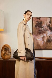 holland-trench-camel-2.thumb.jpg.86807e3ee0dc3f3671d42d9eacc8ba71.jpg