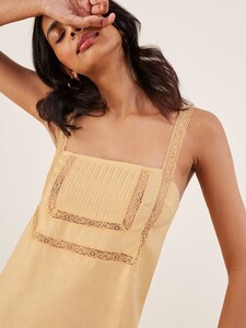 ida-dress-parmesan-1.thumb.jpg.e93ad8b19e17bd24b3bb63026fc4df9a.jpg