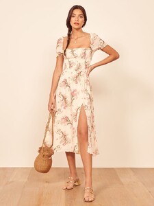 inka-dress-leila-1.thumb.jpg.352958d4713a0e1c693b4eb5bc60c9b9.jpg