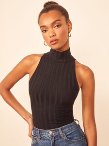 isabel-bodysuit-black-1.thumb.jpg.11366a729b9c2689c8f435dfb9a7a692.jpg