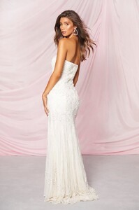 ivory-bridesmaid-bandeau-hand-embellished-maxi-dress-2.thumb.jpeg.1c11e3fda81e3dd4548205aef0f0a4b8.jpeg