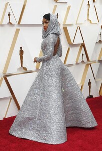 janelle-monae-oscars-2020-red-carpet-2.jpg