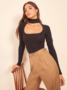jem-bodysuit-black-1.thumb.jpg.a043b5fca9c1d098a18c26cb552d48ab.jpg