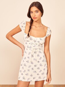 jess-dress-teresa-1.thumb.jpg.0bb1a68895755b903fc5e23dbc660085.jpg