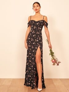 jezebel-dress-romy-4.thumb.jpg.289fa28f52d5d03fb7c75801298ecef0.jpg