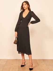 joy-dress-black-5.thumb.jpg.cce6cd0b990fe23cce336fcbeee89bbc.jpg