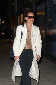 katie-holmes-night-out-style-nyc-02-19-2020-5.jpg
