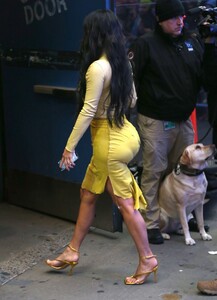 kim-kardashian-outside-good-morning-america-in-new-york-02-05-2020-16.jpg