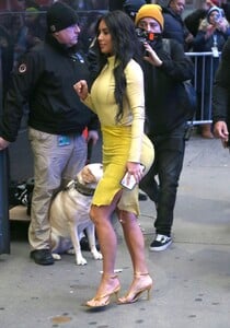 kim-kardashian-outside-good-morning-america-in-new-york-02-05-2020-9.jpg