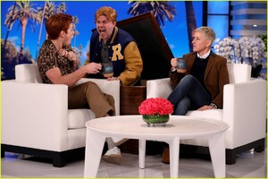 kj-apa-ellen-show-02.jpg