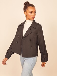 lafayette-jacket-black-2.thumb.jpg.bb1136daa1aa838de267016dc48a24dc.jpg