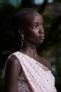 lanvin_0210.thumb.jpg.bbd926a47c728216ace158329109c559.jpg