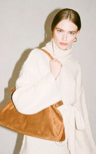 large_staud-brown-ella-relaxed-suede-tote.thumb.jpg.fd41e03aae4b6f015f59ef999afe62eb.jpg