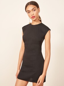 lilah-dress-black-1.thumb.jpg.61c6cf4dd81054063710b93c8a0faafe.jpg